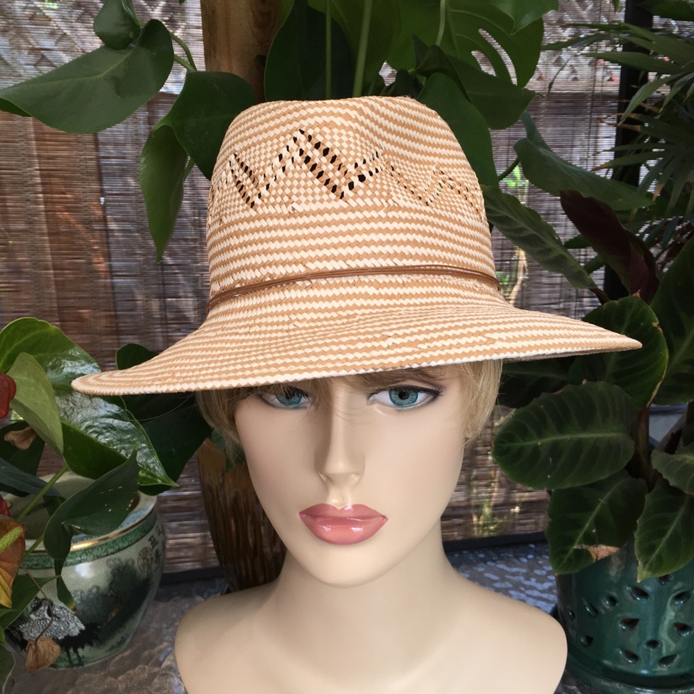 CASLON NWT Dapper Straw Hat in Ivory & Tan